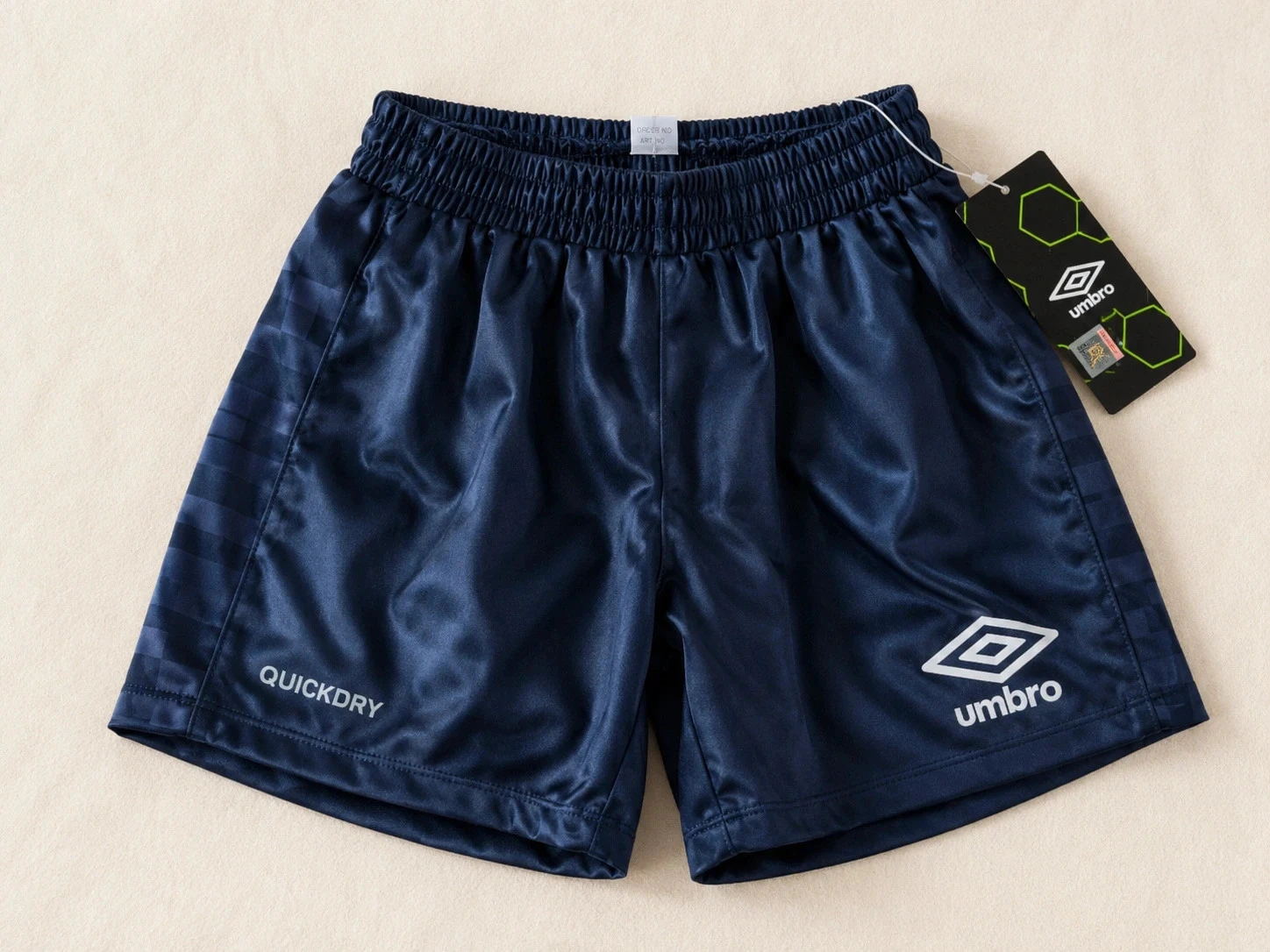 Short de sport Umbro QuickDry bleu marine enfant 116 5-6 ans â Neuf avec Ă©tiquette